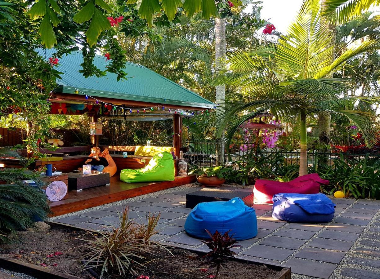 Tropic Days Boutique Hostel Cairns Esterno foto