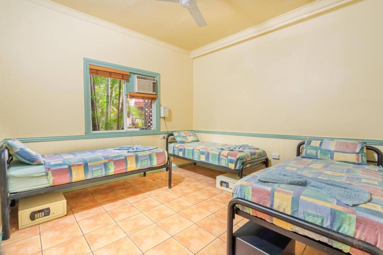 Tropic Days Boutique Hostel Cairns Esterno foto