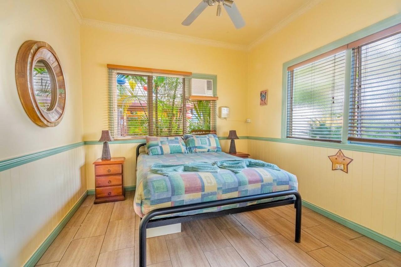Tropic Days Boutique Hostel Cairns Esterno foto