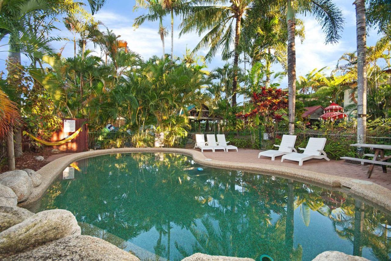 Tropic Days Boutique Hostel Cairns Esterno foto